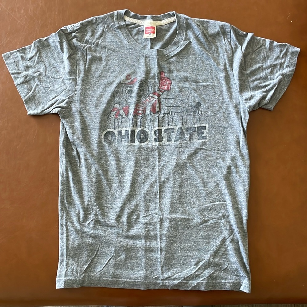 Lightly used Homage gray Ohio State Buckeyes tee. Size medium.